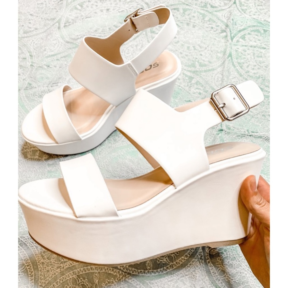 Soda White Wedge